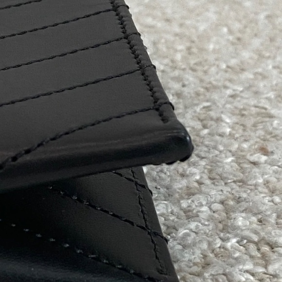 Authentic Saint Laurent Black Cassandre Clutch - Picture 9 of 15